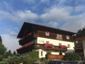 Frühstückspension Alpenrose Bed & Breakfast, Iselsberg-Stronach